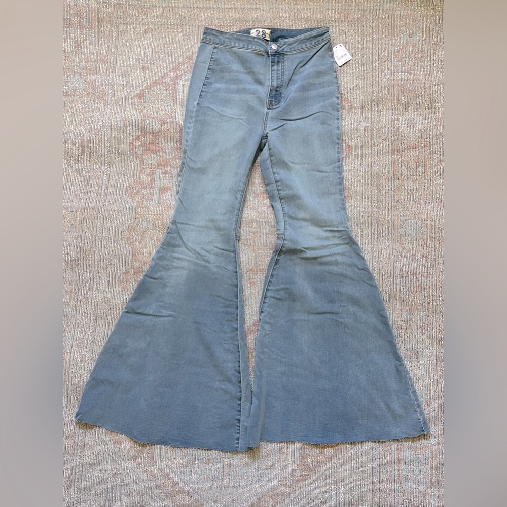 NWT Free People Float On Flare Jeans 28